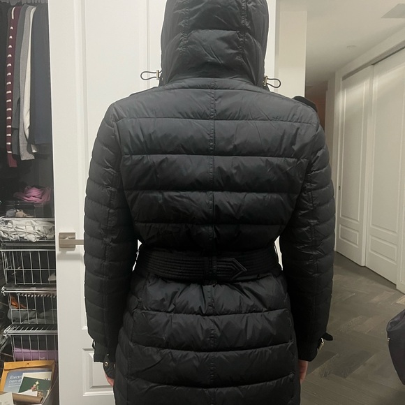 Burberry Quilted Black Coat with Gold Accents - Picture 4 of 8